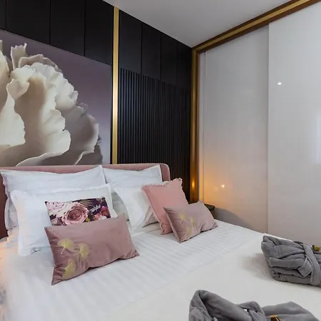 Skywalker Royal Apartman