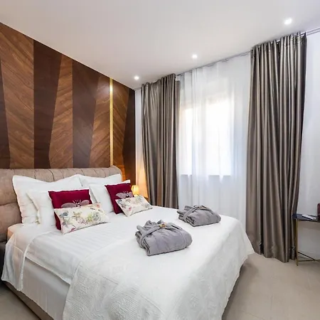 Skywalker Royal Apartman