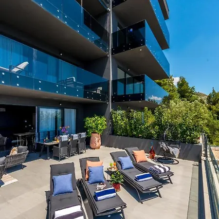 Skywalker Royal Apartment *