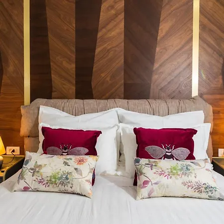 Skywalker Royal Apartment *