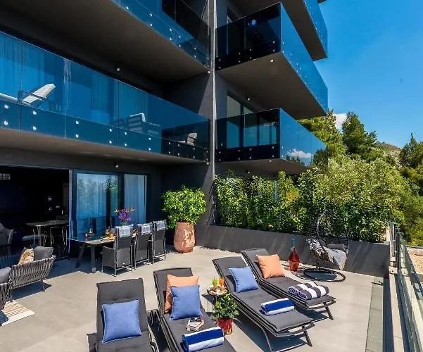 Skywalker Royal Apartment *